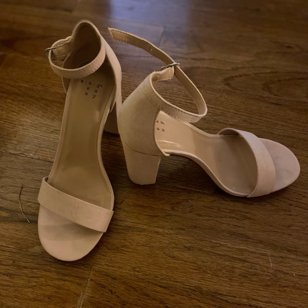 A New Day Blush Heels Size 7W